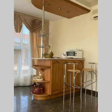 Amazing 30 Seconds From The Beach Apartment